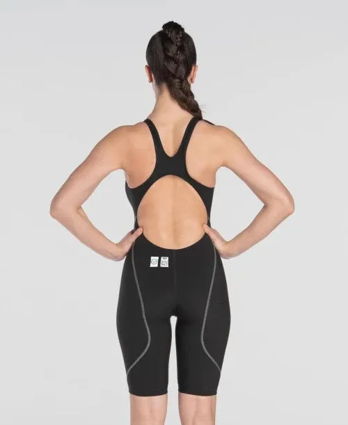Arena JR ST Next Solids Kneeskin (12 under approved)