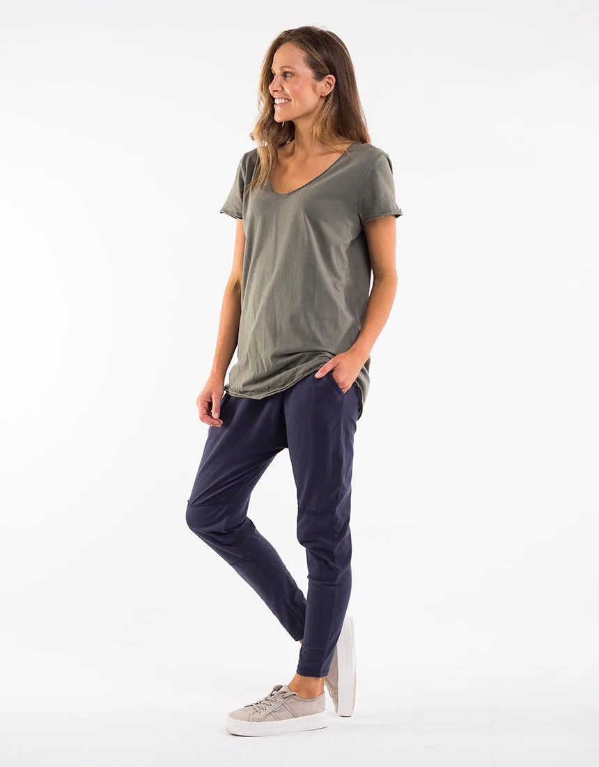 Elm Fundamental Vee Tee Khaki