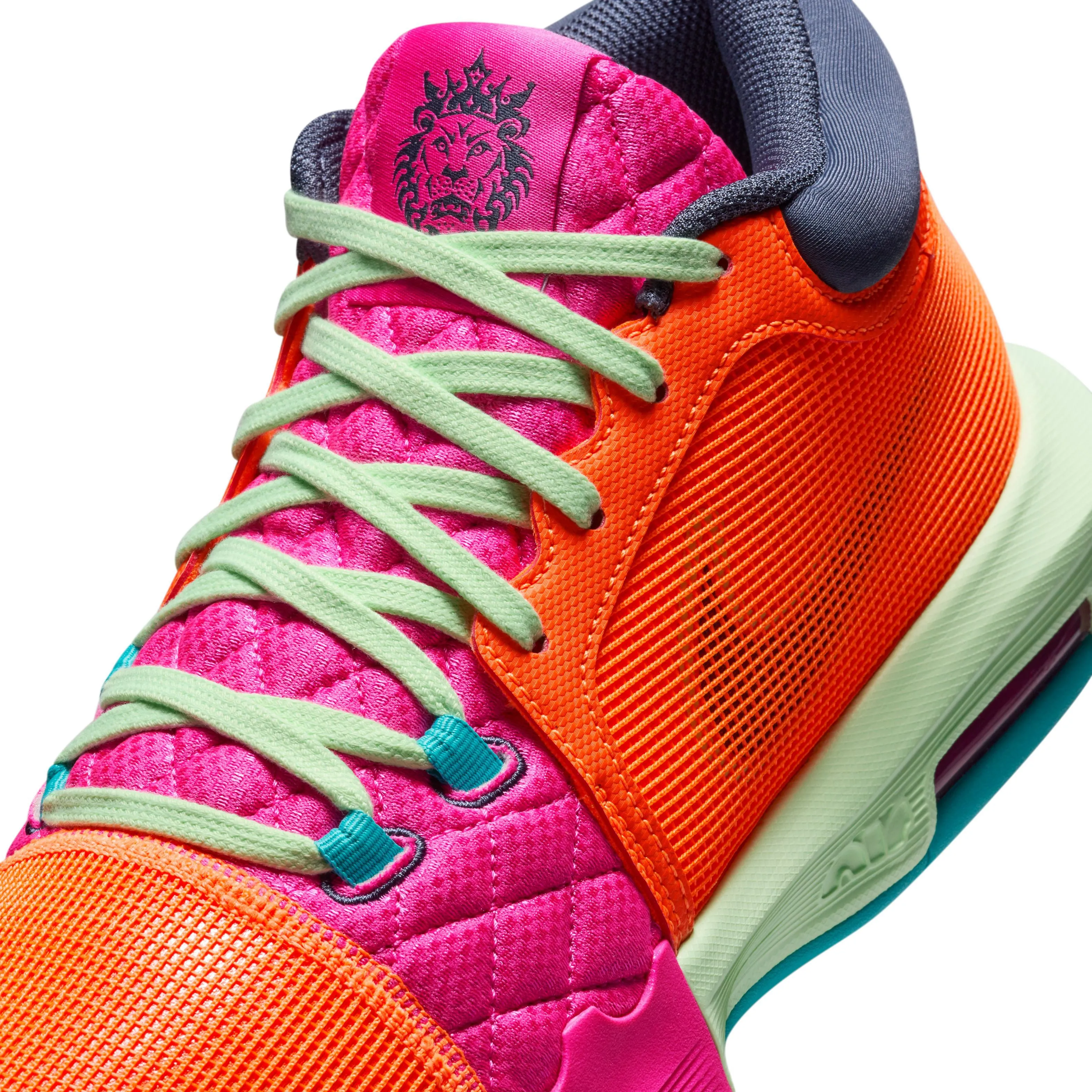 LeBron Witness 8 Men's Basketball Shoes