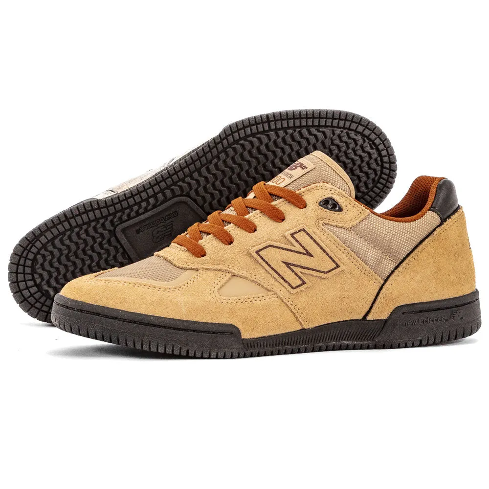 New Balance - 600 BNT (Beige/Black) New Balance Shoes