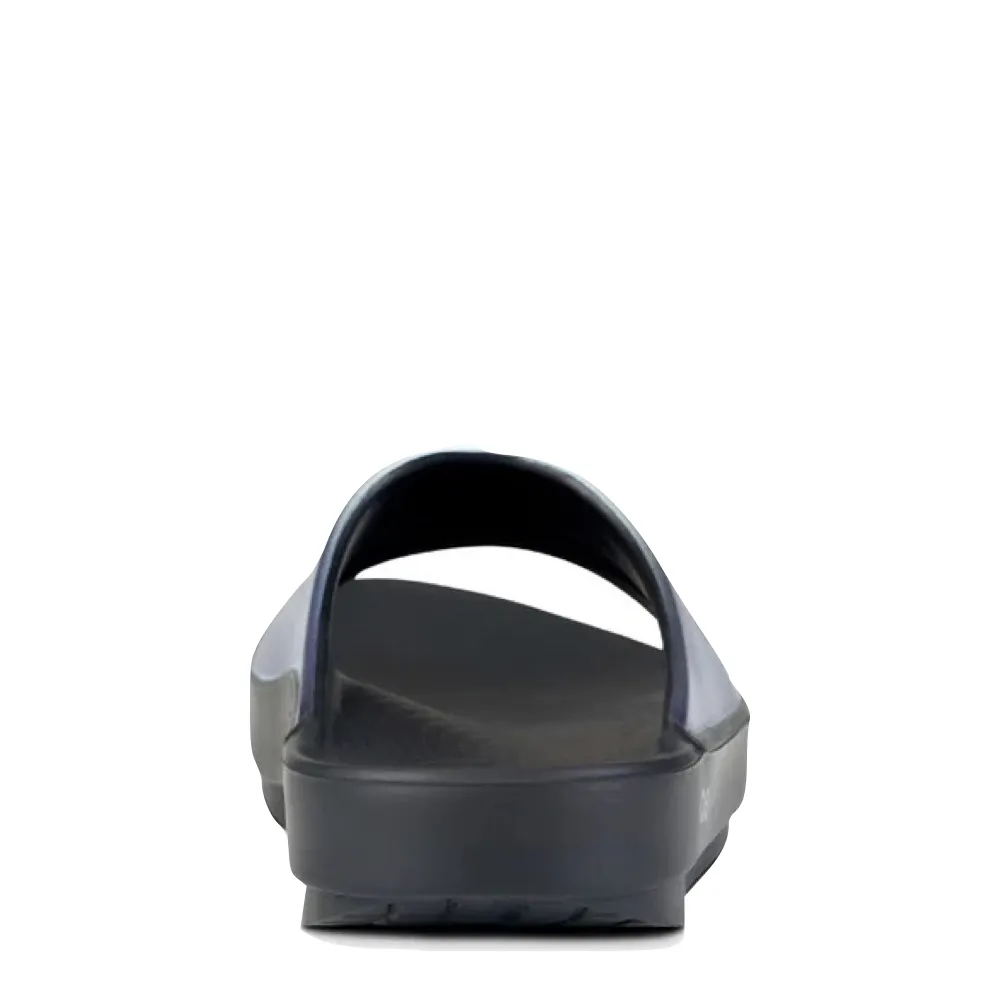 OOfos OOahh Luxe Slide Sandal in Frost