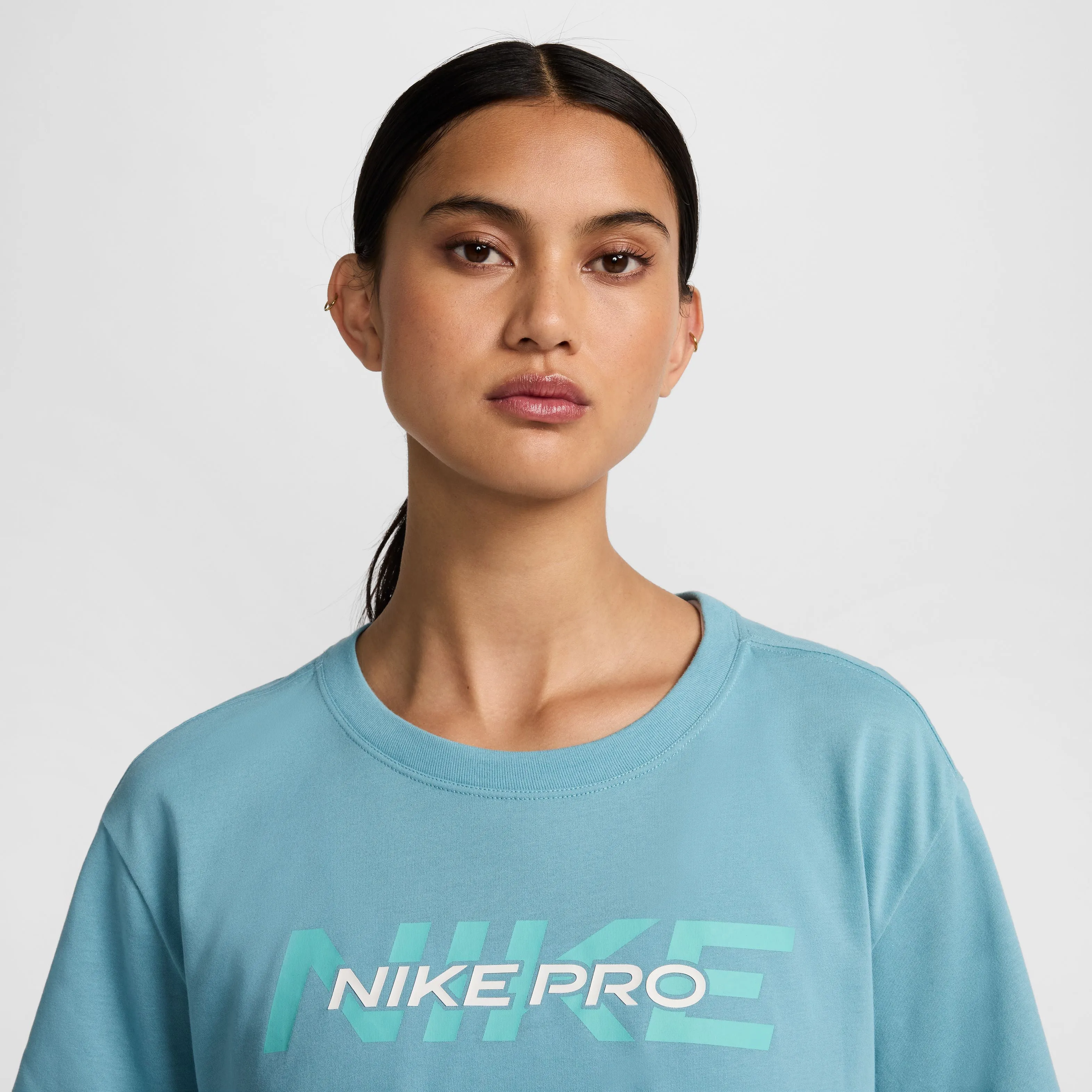 Pro Women's Short-Sleeve Cropped T-Shirt