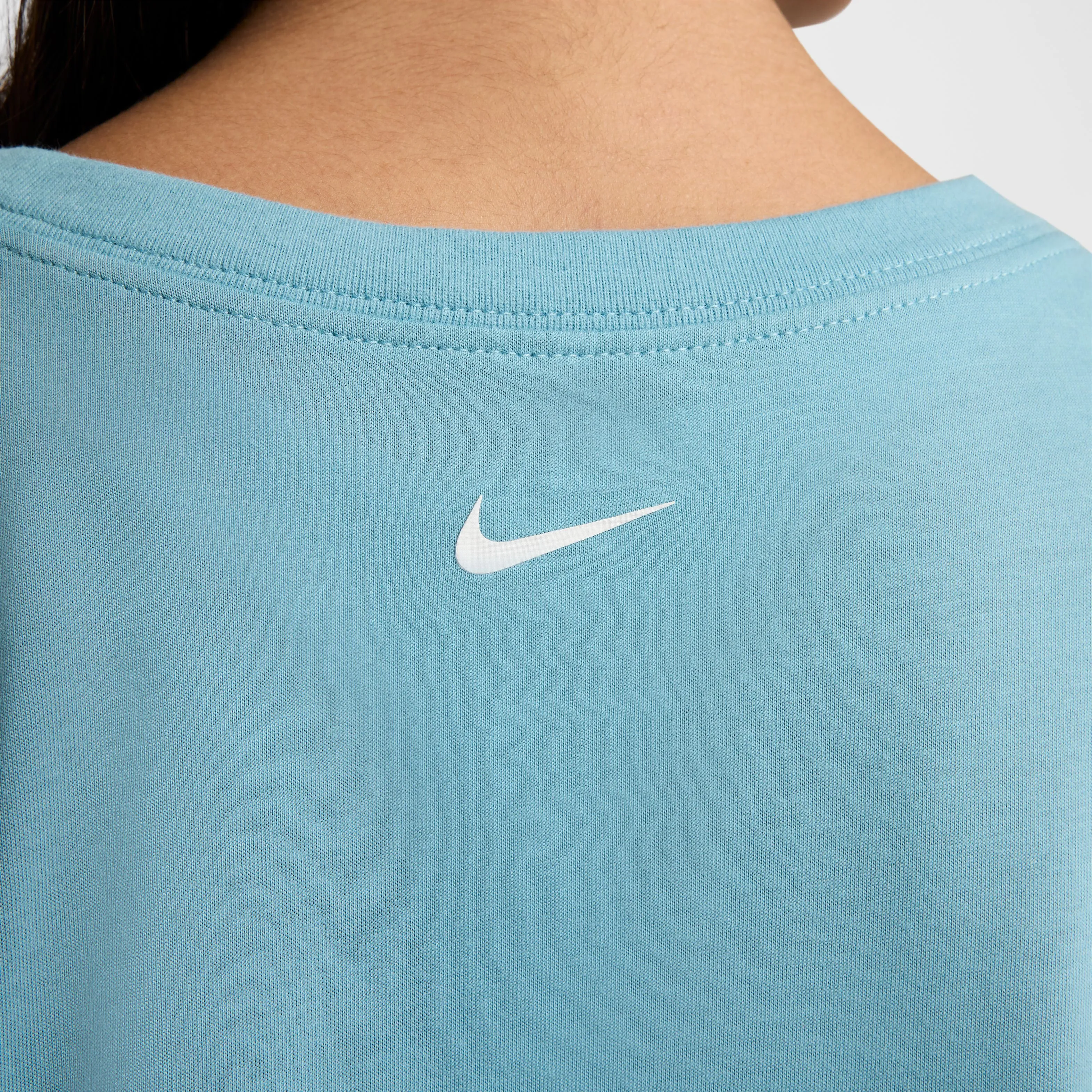 Pro Women's Short-Sleeve Cropped T-Shirt