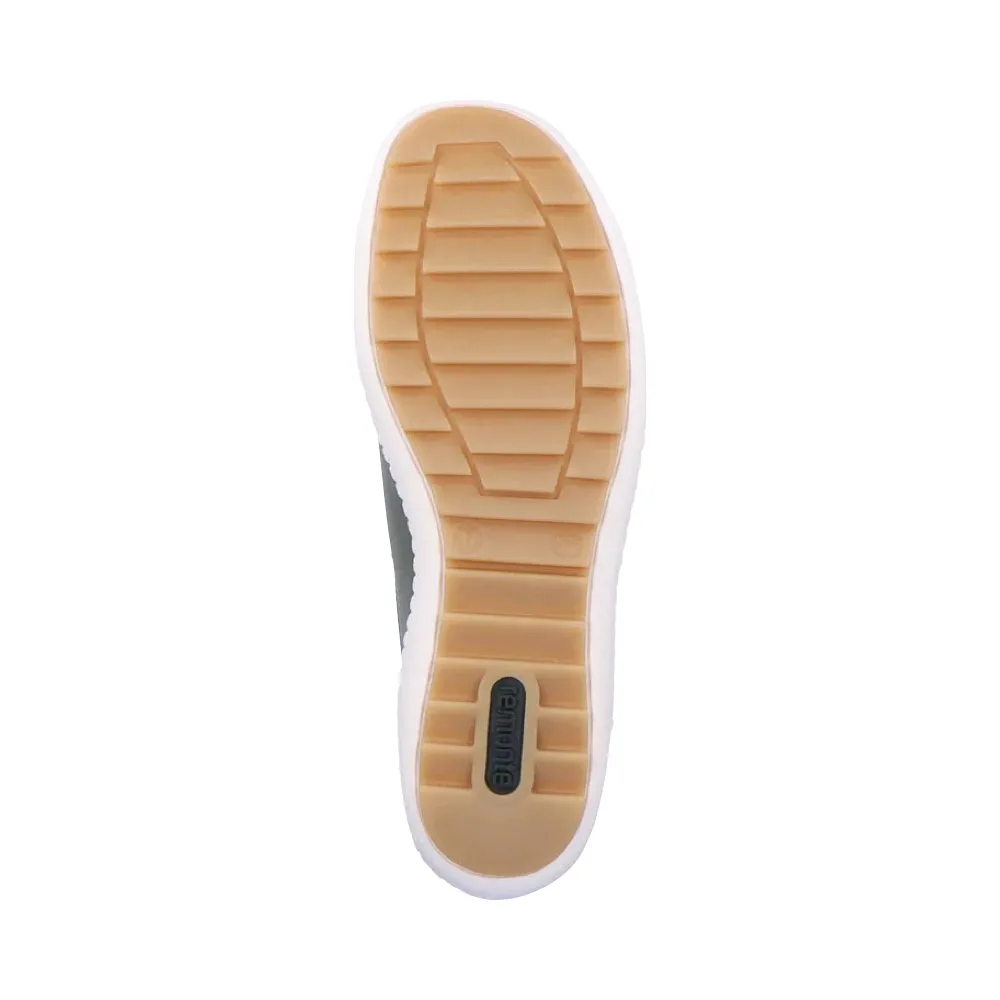 Remote Women's Liv 32 Lace Sneaker in Mint