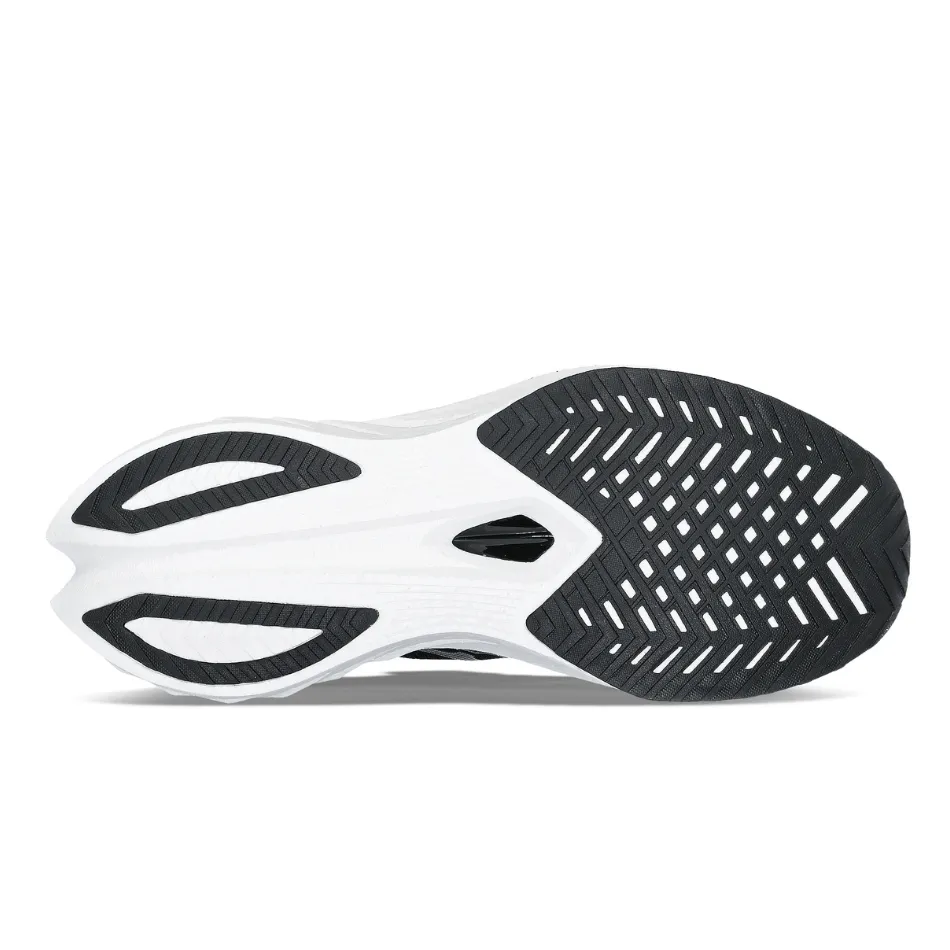 Saucony Women's Endorphin Speed 4 in Black - Online Exclusive
