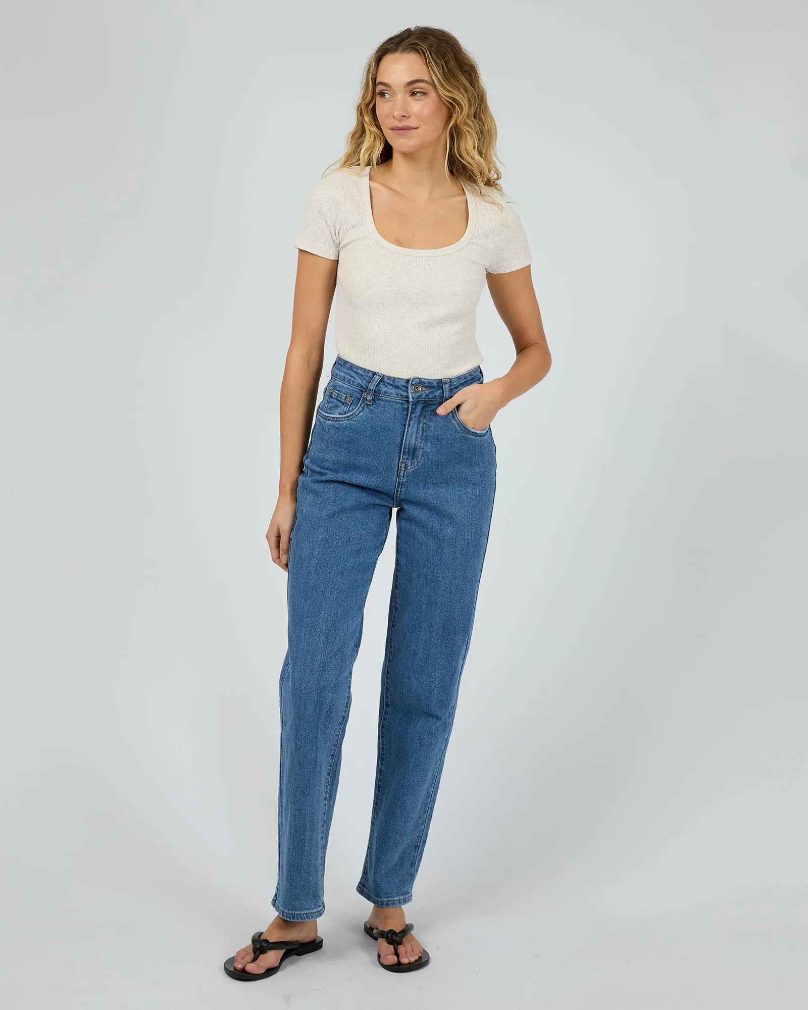 Silent Theory Mia Tee Oatmeal