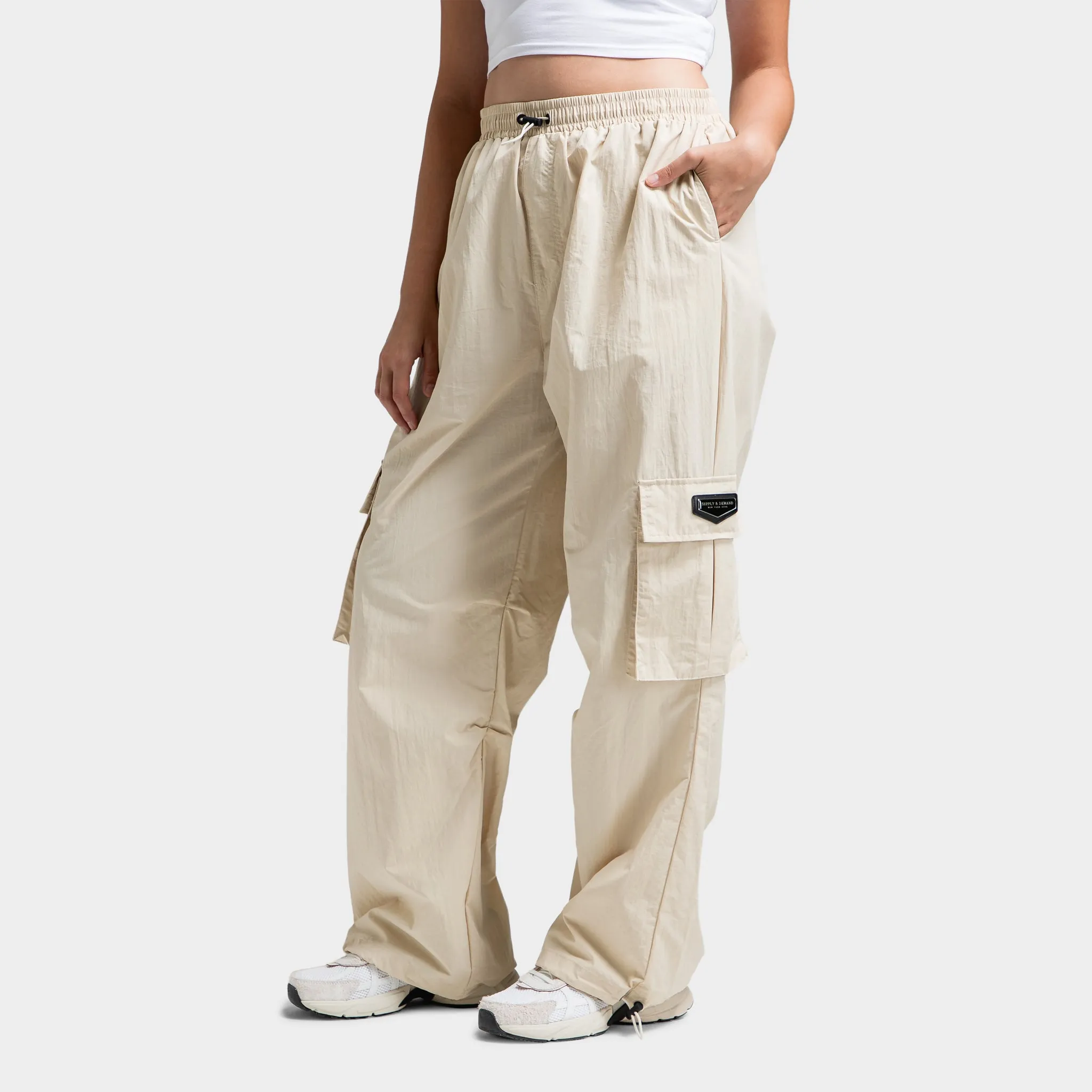 Supply & Demand Supply & Demand Women's Monroe Cargo Pants / Sandshell