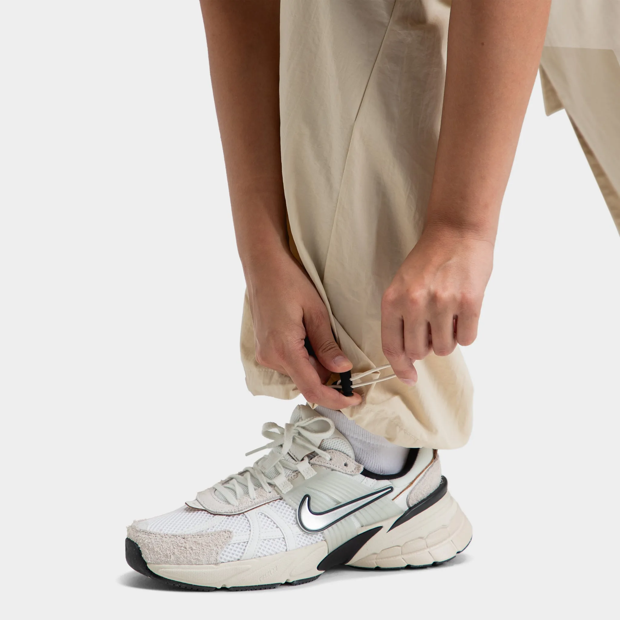 Supply & Demand Supply & Demand Women's Monroe Cargo Pants / Sandshell