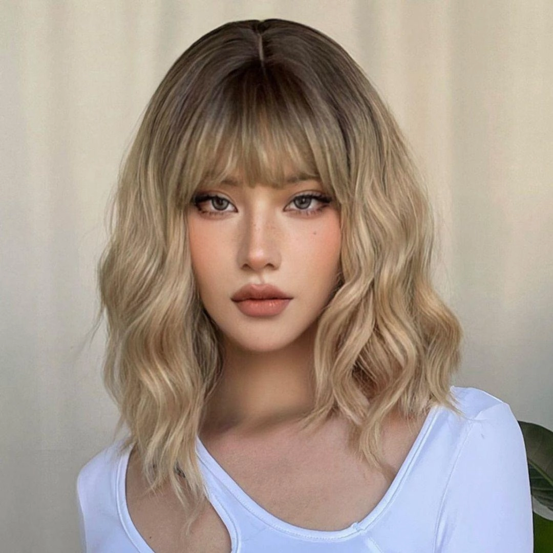 Wavy Blonde Wig