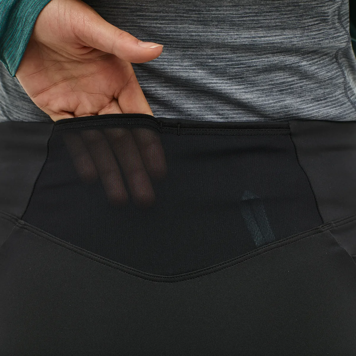 Women's Endless Run Shorts 4.5"