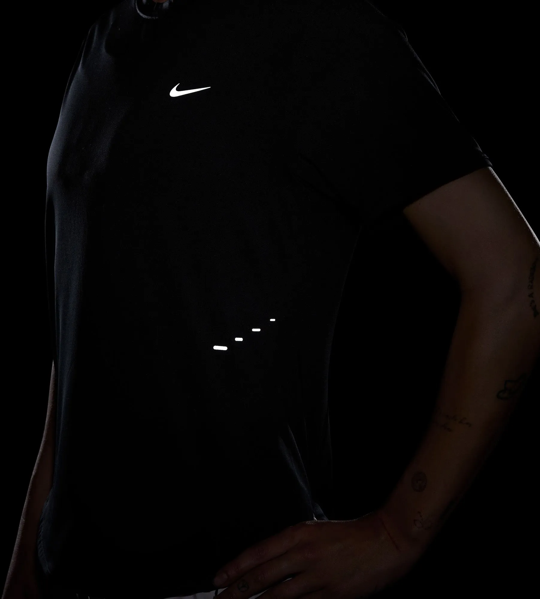 Women's Swift Dri-FIT Short-Sleeve Running Top